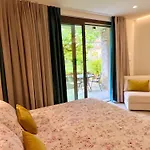 Aparthotel Costantina With Heated Pool Cannobio