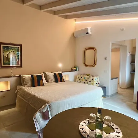 Costantina With Heated Pool Апарт-отель