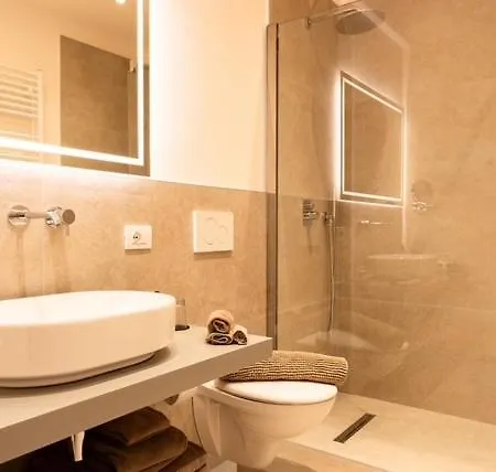 Costantina With Heated Pool Апарт-отель Каннобио