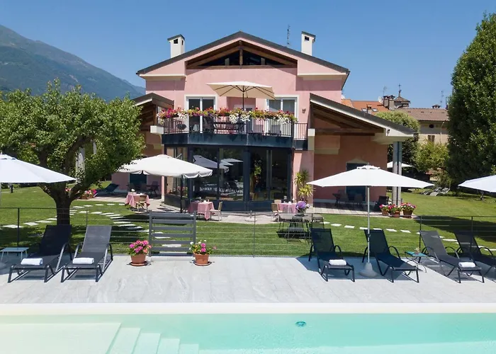 Costantina With Heated Pool Hotel apartamentowy