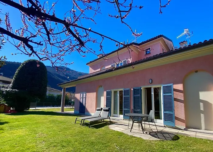 Costantina With Heated Pool Hotel apartamentowy Cannobio