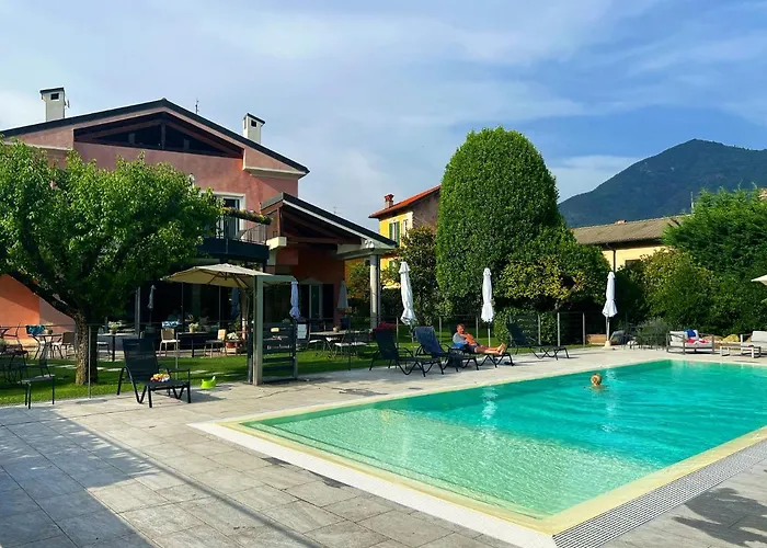 Costantina With Heated Pool Hotel apartamentowy Cannobio