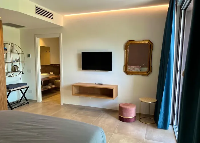 Hotel apartamentowy Costantina With Heated Pool