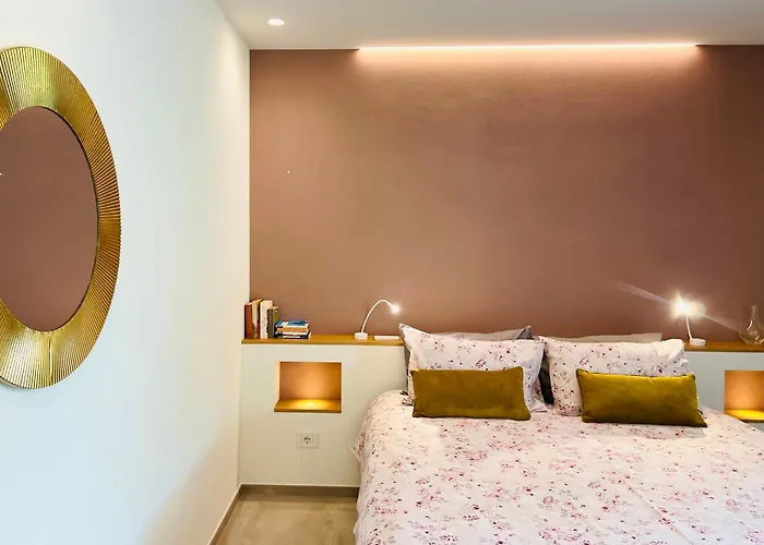 Costantina With Heated Pool