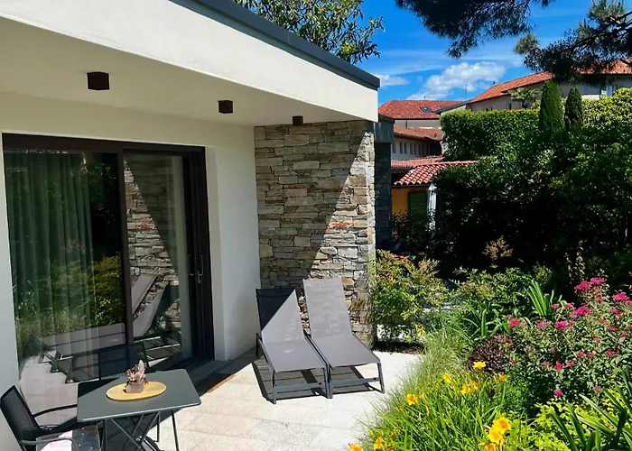 Costantina With Heated Pool