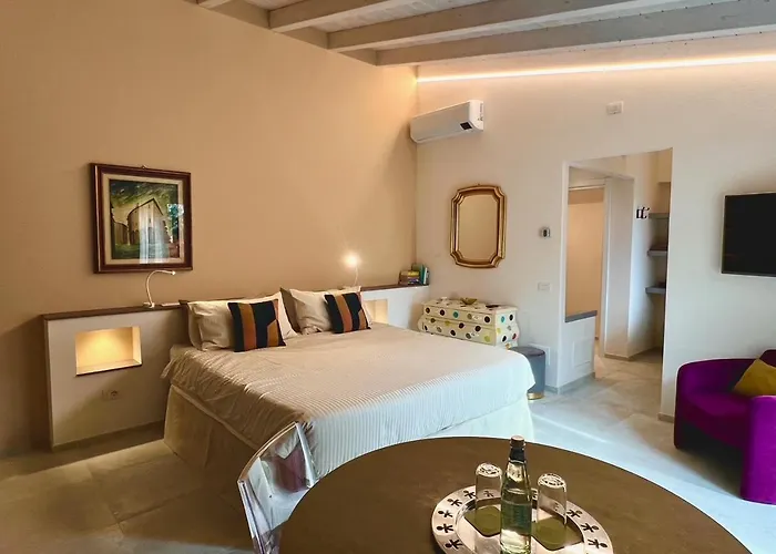 Costantina With Heated Pool Aparthotel