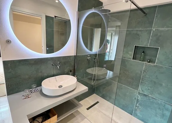 Aparthotel Costantina With Heated Pool Cannobio