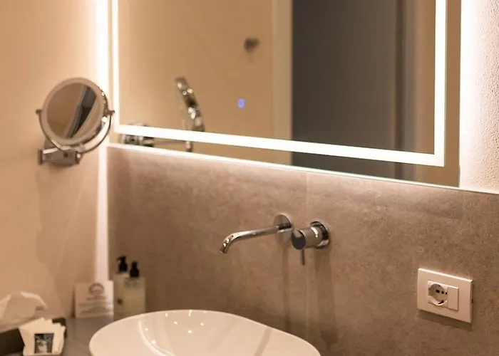 Aparthotel Costantina With Heated Pool 4*